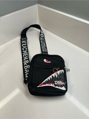 Mini Crossbody Bag Shark Teeth Design Black Streetwear Shoulder Bag Small Pouch